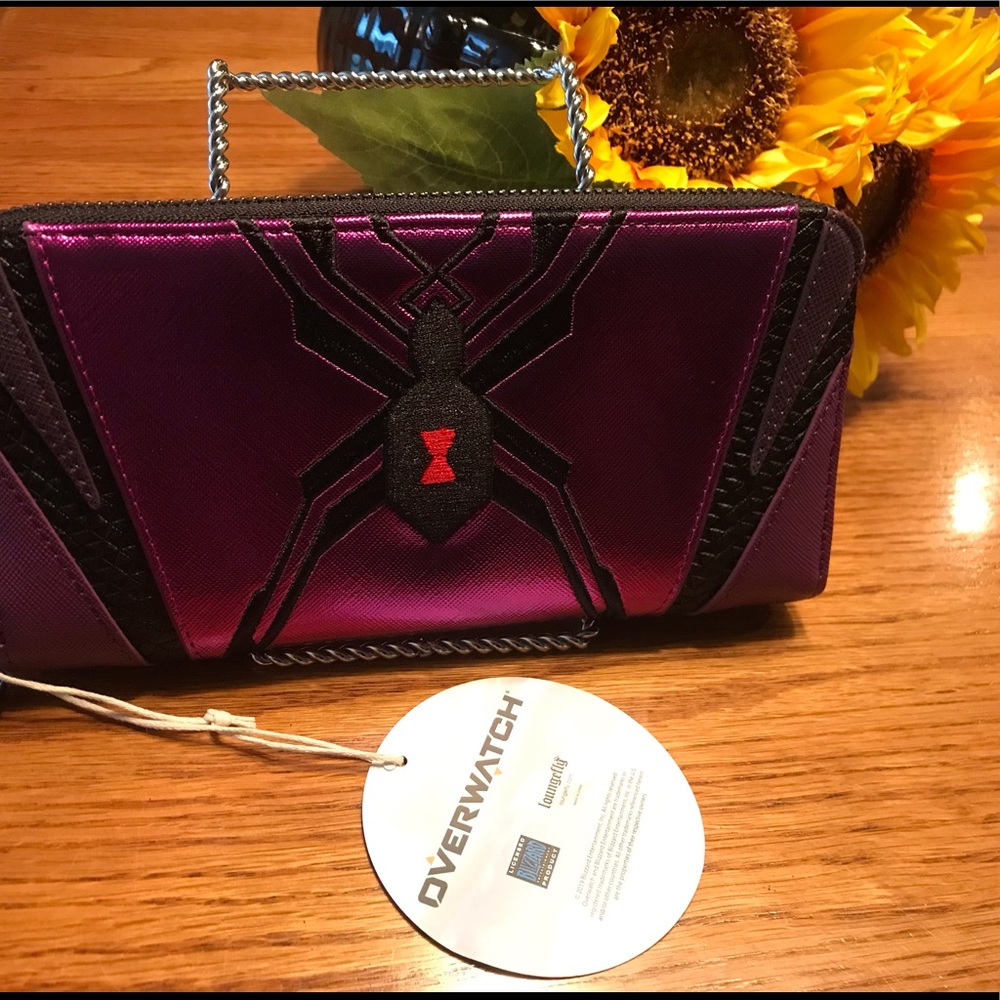Wallet ~ Loungefly Widowmaker